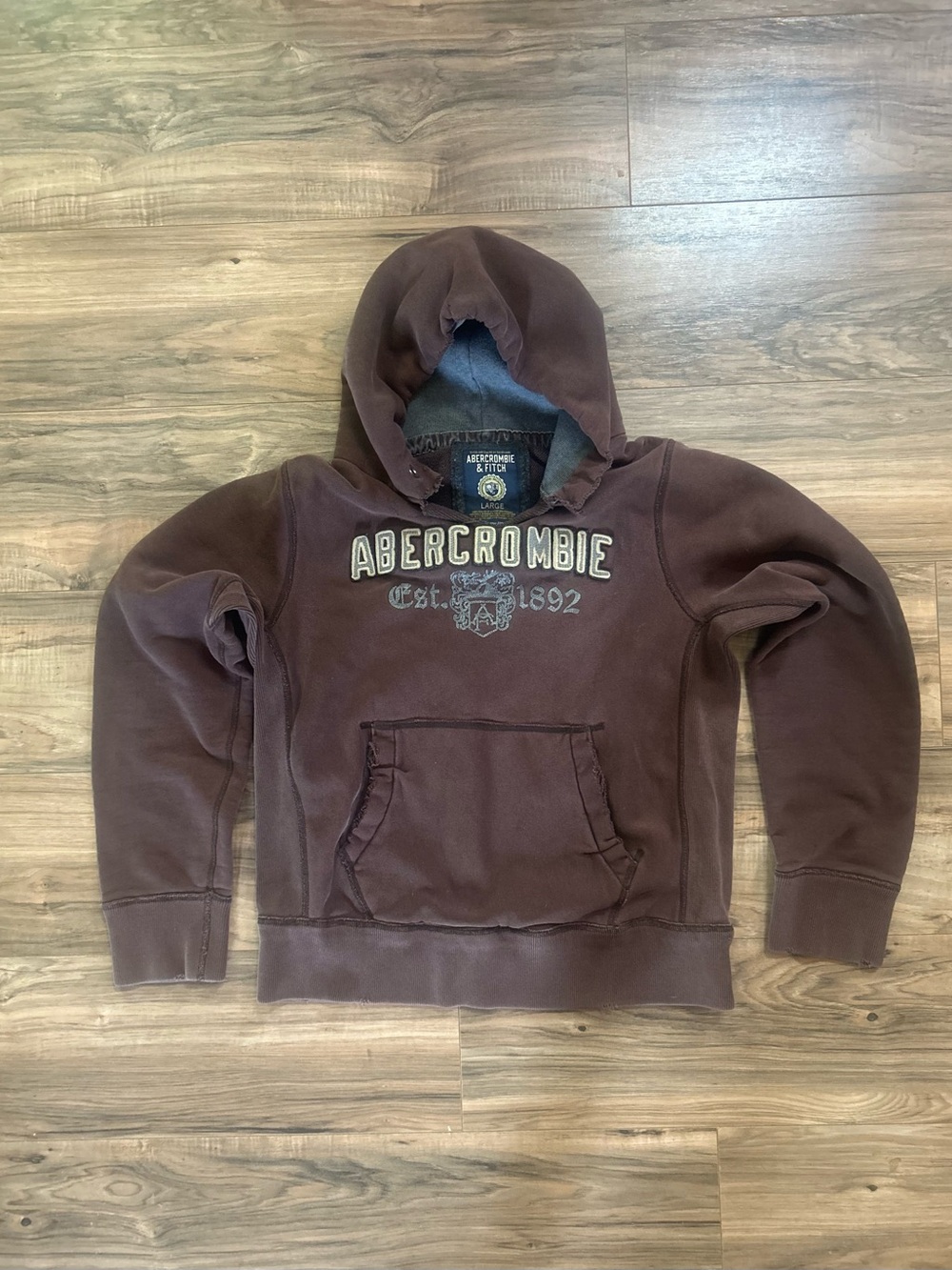 Vintage Y2K Abercrombie & Fitch Men's Chocolate Brown Crewneck Hoodie